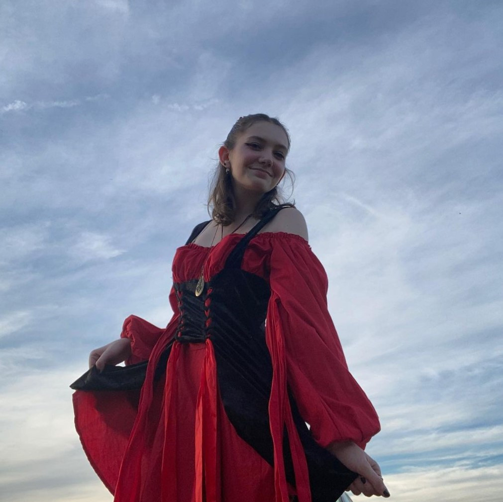 Nina la belle meuf de Liege