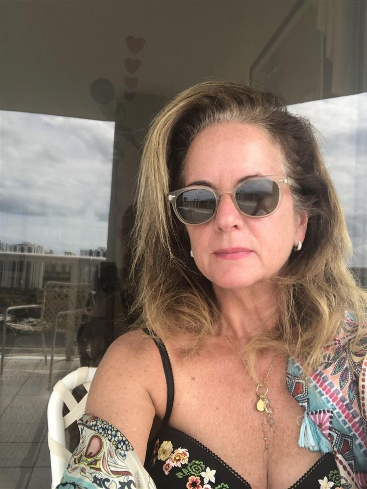 Une belle mure cougar vous attend