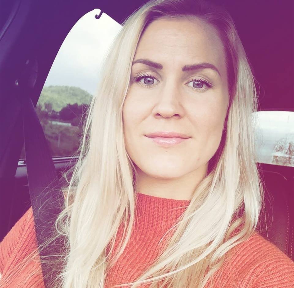 Je suis la salope blonde